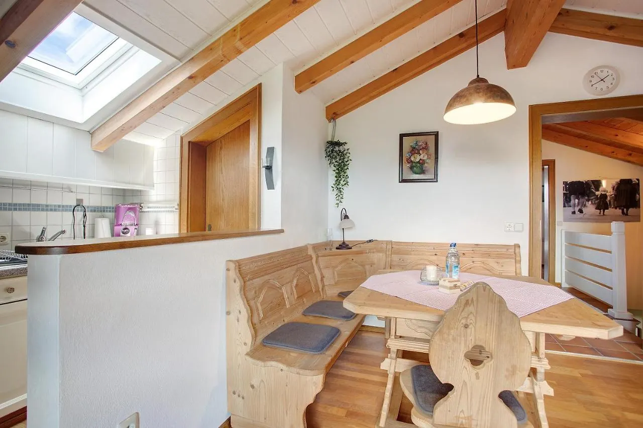 Josys Ferienwohnung Gstadt am Chiemsee